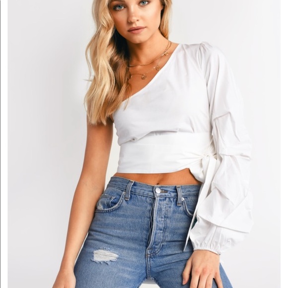 Tobi Joanne White One Shoulder Crop Top - Size Medium - Picture 2 of 11